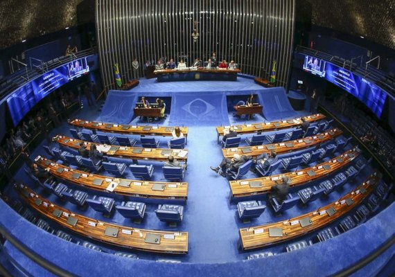 Senado aprova projeto que pune abordagens motivadas por preconceito