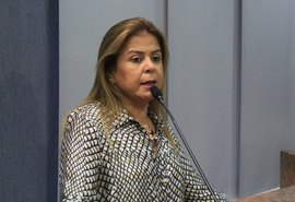 Vereadora de Maceió troca de partido e será candidata a federal pelo CD