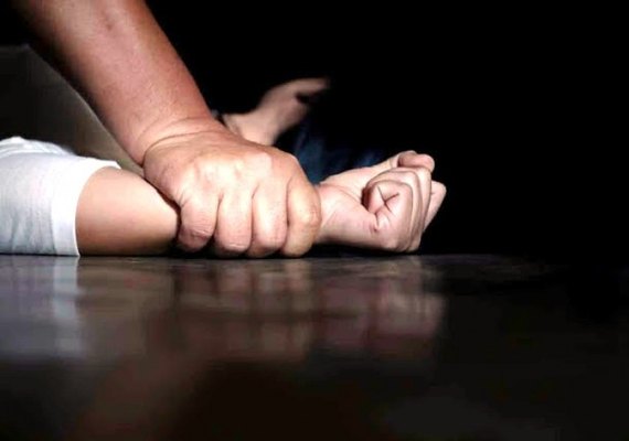 Benedito Bentes: mãe filma padrasto estuprando crianças de 3 e 7 anos