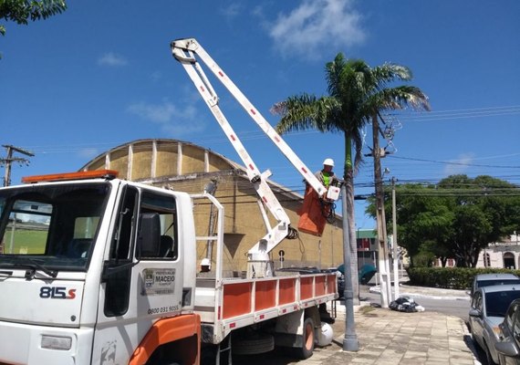 Isentos da taxa de iluminação pública passam de 96 mil em março