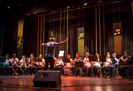 Aulas de música no Cenarte vêm mudando a vida de alunos cegos