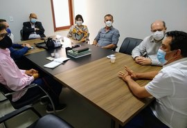 Deputado e reitor Josealdo Tonholo discutem investimentos para a Ufal