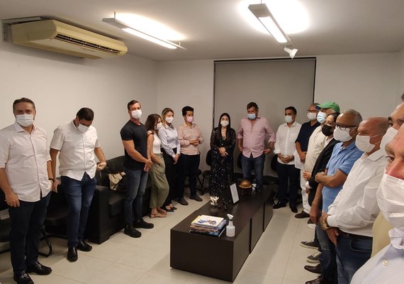 MDB fecha chapa de estadual com 19 homens e 9 mulheres
