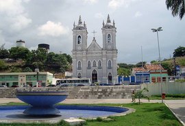 Presidente Bolsonaro e ministro do Turismo entregam obras de restauração, em Maceió (AL)