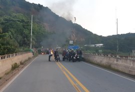 Com problemas nas ruas, moradores de Marechal fecham acesso a povoados.