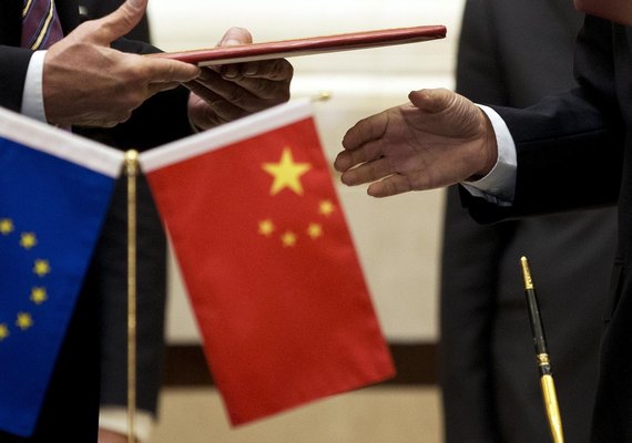 UE aumenta pressão sobre China em meio a crescente ansiedade comercial