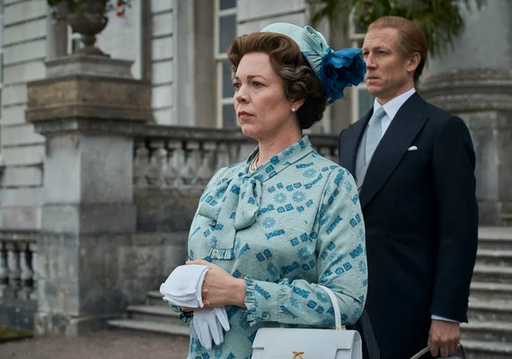 ‘The Crown’ paralisa filmagens temporariamente ‘por respeito’ a Elizabeth II