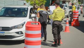 SMTT Penedo realiza blitz educativa sobre a campanha Maio Amarelo