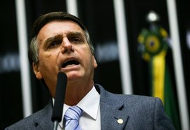 Bolsonaro diz que hoje “bate o martelo” sobre reforma da Previdência