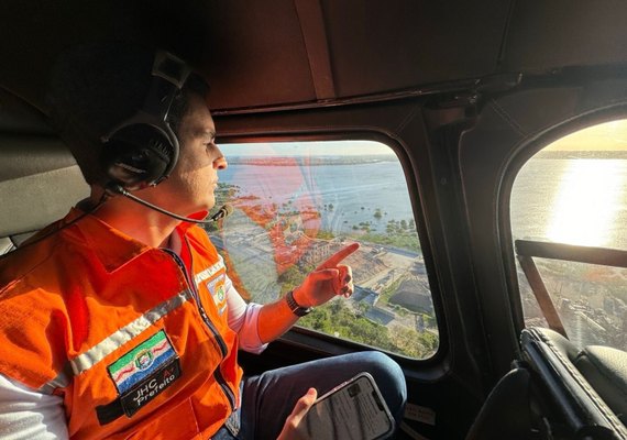 Risco mais que calculado: prefeito dá coletiva a 1 km de distância da Mina 18