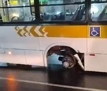 VÍDEO: Ônibus perde rodas traseiras em Maceió e gera alerta sobre segurança