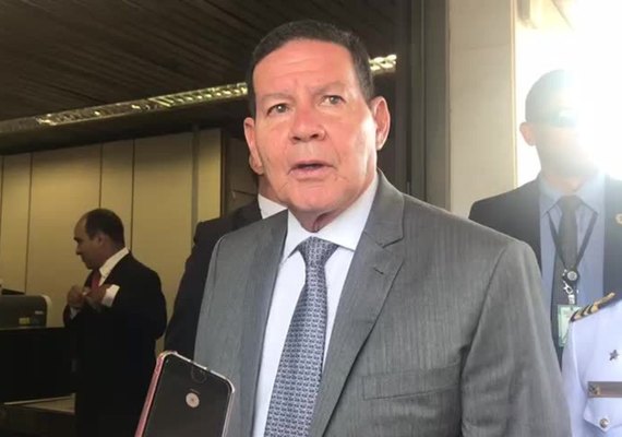 Mourão diz que reforma da Previdência segue este mês para o Congresso
