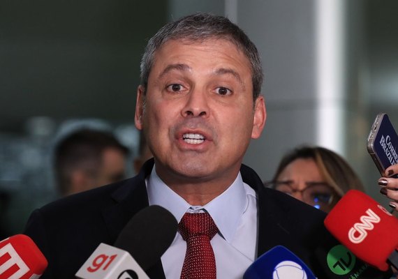 Governo enviará projeto para extinguir escala 6x1