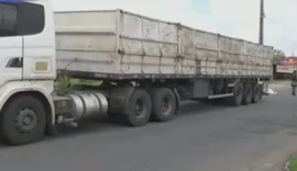 Ciclista morre após ser atropelada por carreta no Eustáquio Gomes