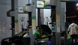 Preço médio da gasolina nas refinarias cai 1,10% nesta sexta-feira