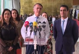JHC chega ao PL em “alto estilo”: Bolsonaro faz coletiva com prefeito no Planalto