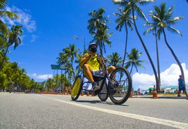 Orla de Ponta Verde recebe edição do Projeto Bike Sem Barreiras neste domingo (29)