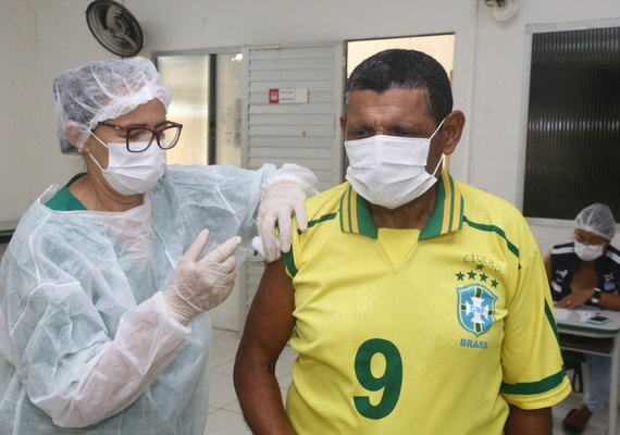 Vacinação contra a Covid-19 segue nesta quinta (29) em Marechal Deodoro
