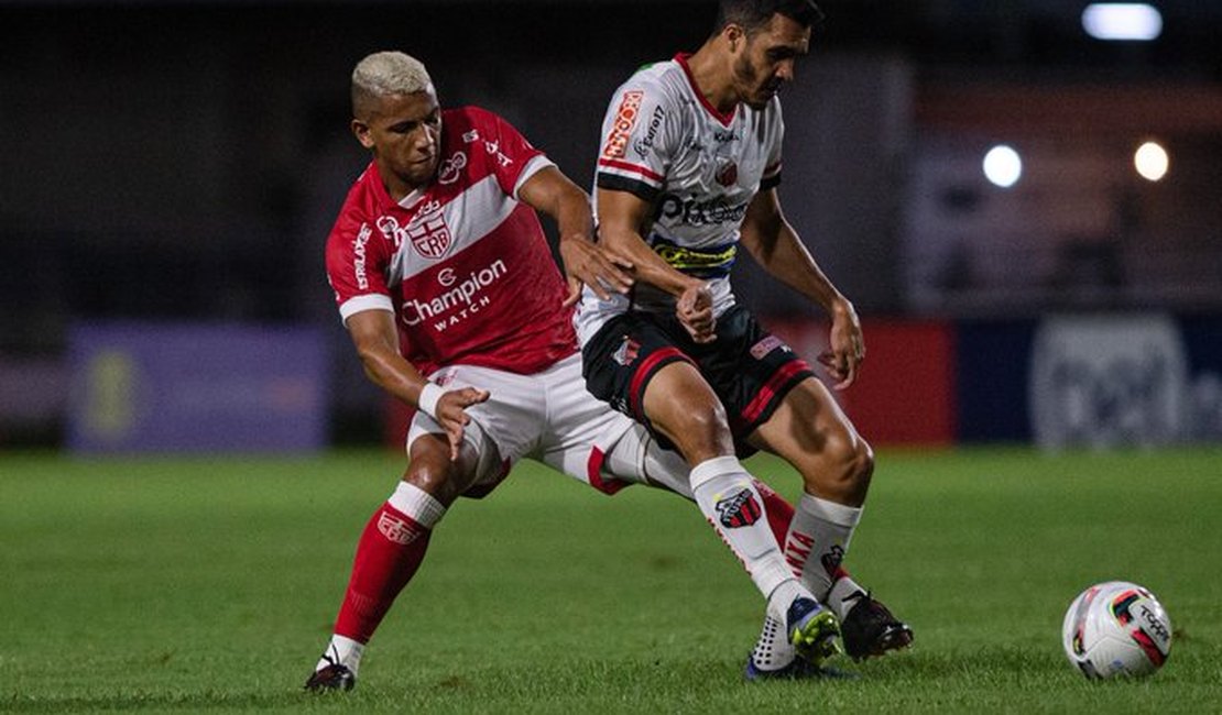 O VAR salvou a balada do Galo sexta à noite
