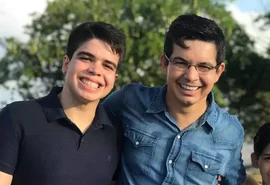 Filho do senador Randolfe Rodrigues discute com policiais e é preso