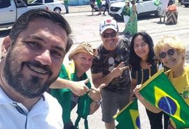 Ato divulgado por vereador gera aglomeração em ponto de vacinação