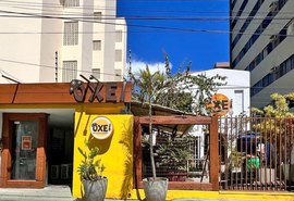 Restaurante Ôxe Maceió reabre em novo endereço com cardápio ampliado e clima de casa