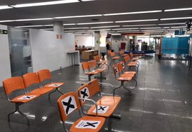 Operação do Procon autua três agências bancárias de Maceió