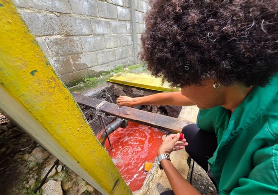 Semurb fiscaliza despejo irregular de esgoto na bacia do Rio Jacarecica