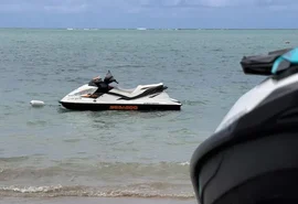 Jetski utilizado para aluguéis irregulares é apreendido na Pajuçara