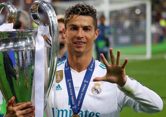 CR7 quer mais de R$ 300 milhões por ano para ficar no Real, diz jornal