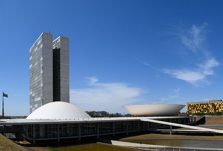 Senado e Câmara escolhem hoje seus novos presidentes