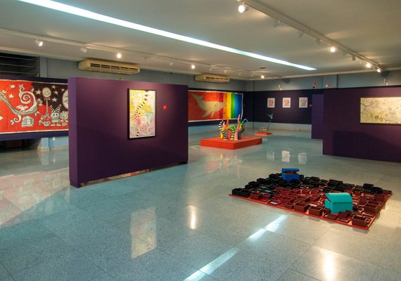 Últimos dias da exposição Gênesis em Vermelho Absoluto