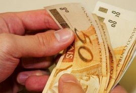 Governo estima que salário mínimo ficará abaixo de mil reais em 2019