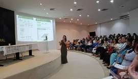 Oficina capacita profissionais para atendimento a idosos com demência em Maceió