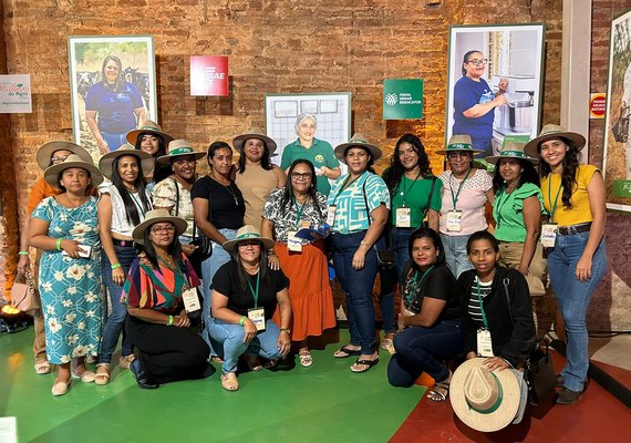 Comitiva da CPLA marca presença no encontro das Mulheres do Agro