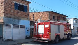 Princípio de incêndio assusta moradores do Pontal da Barra, em Maceió