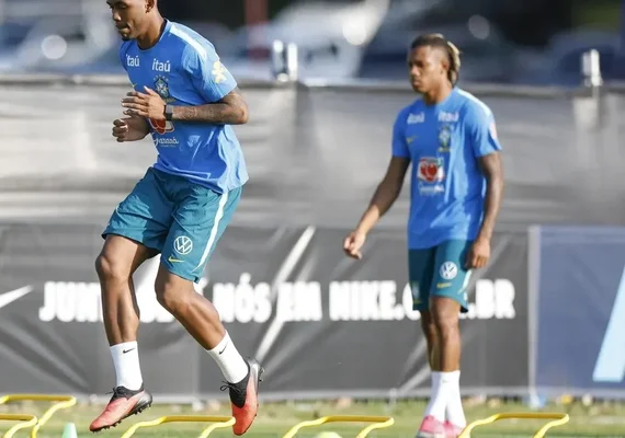 Ancelotti comanda primeiro treino da Seleção com 14 jogadores na Austrália