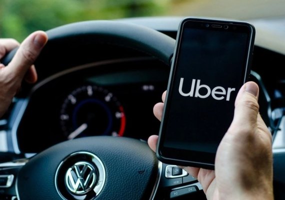 Presidente da AMA apoia iniciativa da Uber para facilitar deslocamento na vacinação