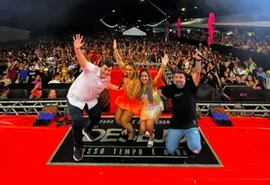 Primeira edição do Festival de Verão Rio Largo celebra o pré-carnaval com multidão de foliões
