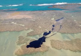 Marinha destina navio para reforço em limpeza de óleo na PB