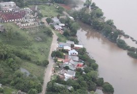 Quatro regiões do país têm alerta de chuvas intensas até sábado