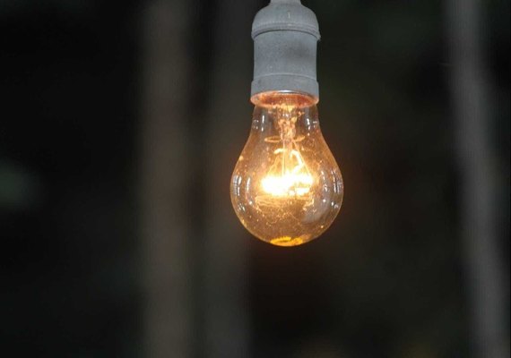 Conta de luz terá bandeira amarela e tarifa extra em maio