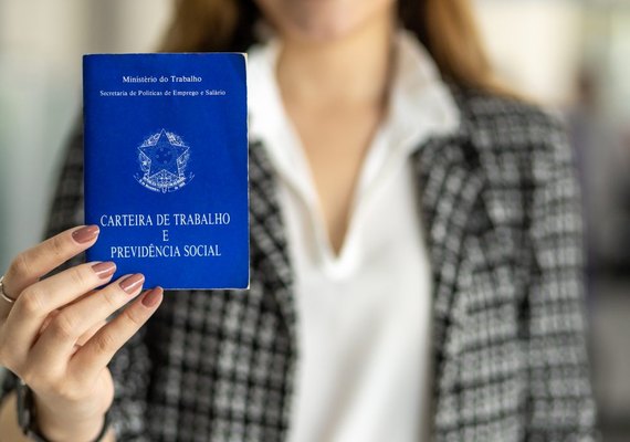Prefeitura de Arapiraca e AeC oferecem 400 vagas de emprego para o início de 2024