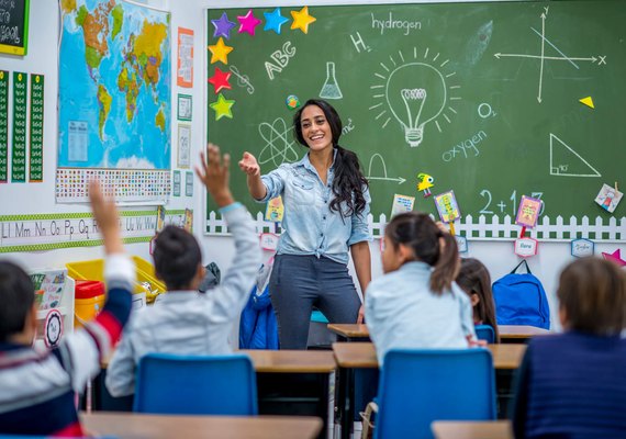 Prefeitura de Maceió abre PSS para 576 vagas em 15 cargos na Educação