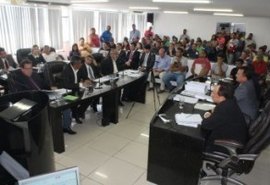 Novas denúncias contra Eraldo Gomes chegam à Câmara de Vereadores