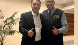 Câmara de Maceió aprova título de cidadão honorário a Flávio Bolsonaro