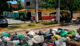 Defensoria prepara ação contra Prefeitura de Maceió por crise na coleta de lixo