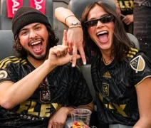 Marquezine e Xolo Maridueña se beijam em jogo e traz a tona suspeita de affair