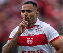 “Estão em ruínas”: Mikael provoca ASA e exalta fase do CRB