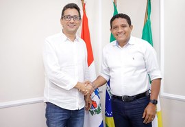 Júlio Cezar transfere comando do governo para Dr Márcio Henrique